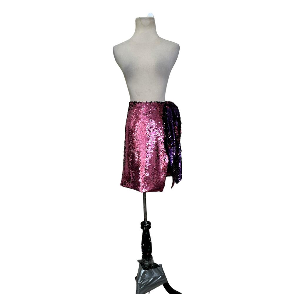 Pink purple sequin side zipper and bow mini skirt size Large